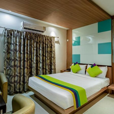 Itsy Hotels Hiland Suites Bangalore Esterno foto