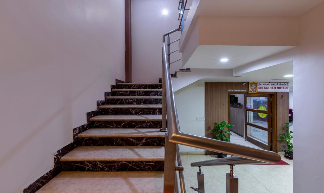 Itsy Hotels Hiland Suites Bangalore Esterno foto