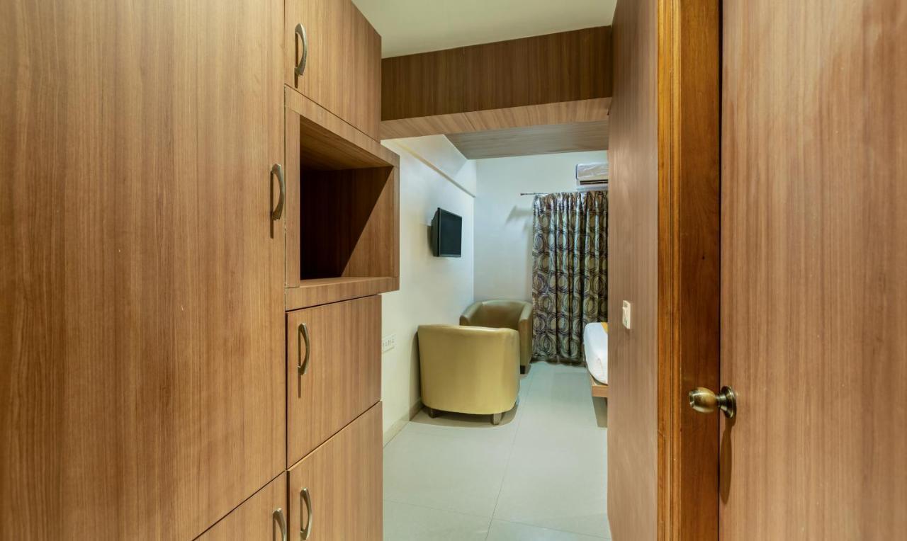 Itsy Hotels Hiland Suites Bangalore Esterno foto