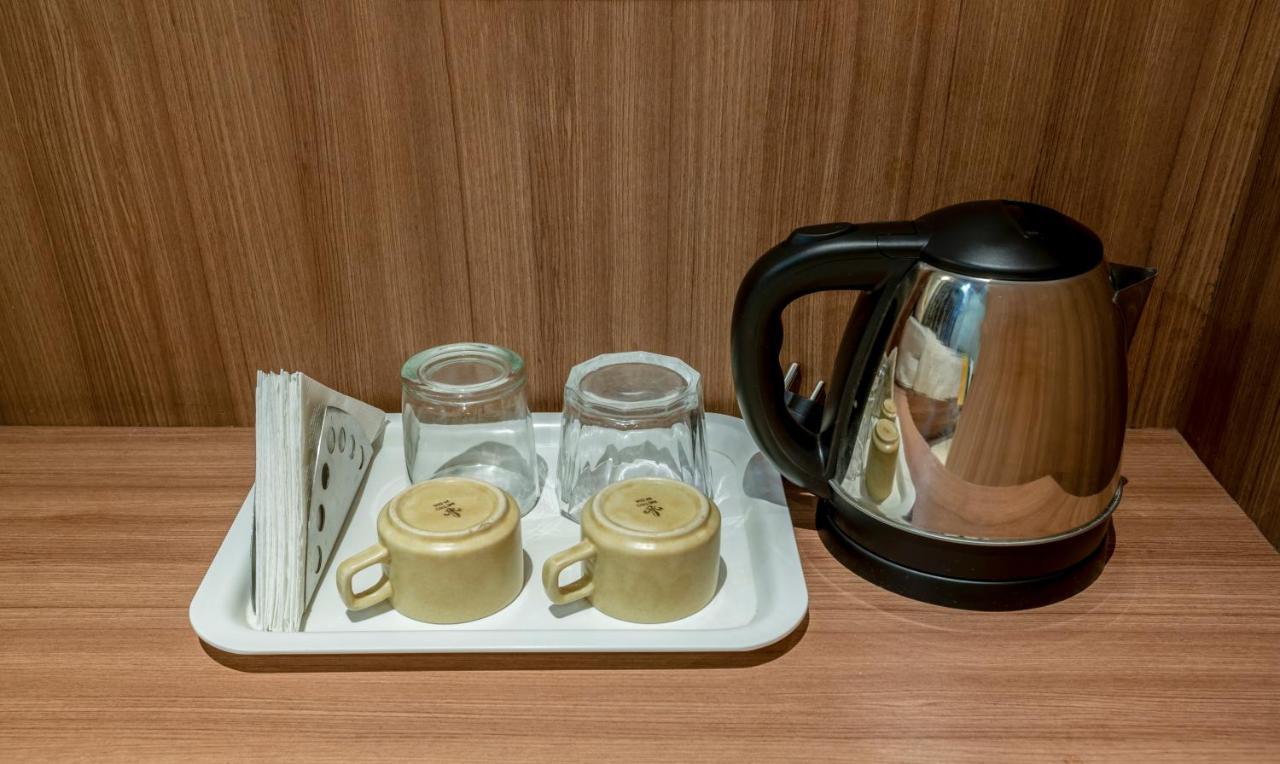 Itsy Hotels Hiland Suites Bangalore Esterno foto